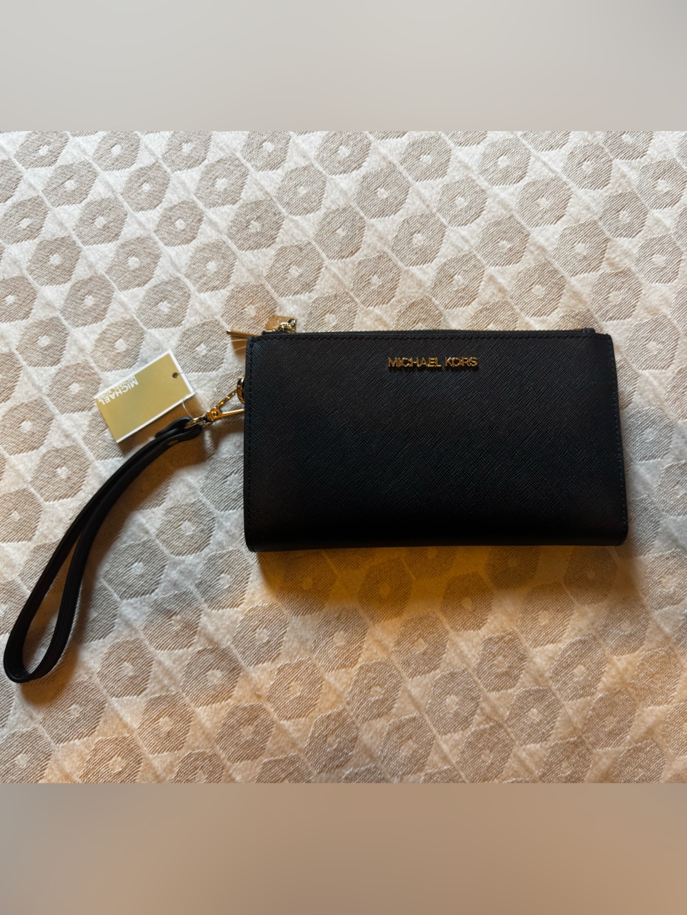 BNWT Michael Kors Jet Set Travel Black Leather Wristlet